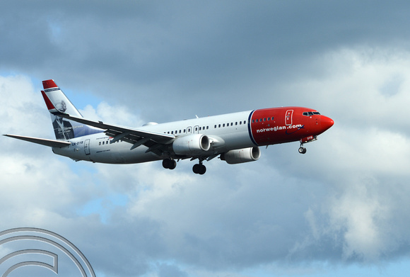 DG218710. LN-DYB. Norwegian Air Boeing 737-800. Gatwick. 28.7.15