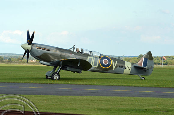 DG225872. Spitfire ML407. Duxford. 20.9.15