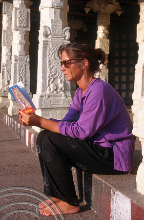 T6480. Lynn at the Meenakshi temple. Madurai. India. January.1998