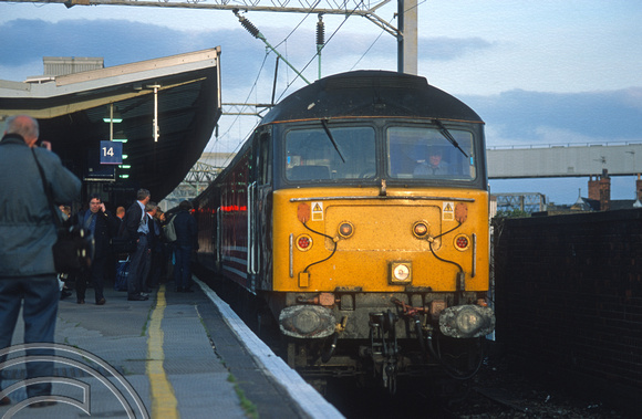 11151. 47750. 17.15 to Holyhead. Manchester Piccadilly. 9.10.02