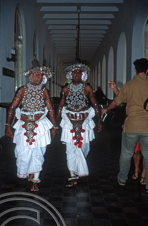 17230. Kandyan dancers at a wedding at the Galle Face Hotel. Colombo. Sri Lanka. 10.01.04