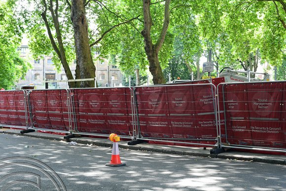 DG276459. Hoardings go up at St James' Gardens. Cardington St. Euston. London. 6.7.17