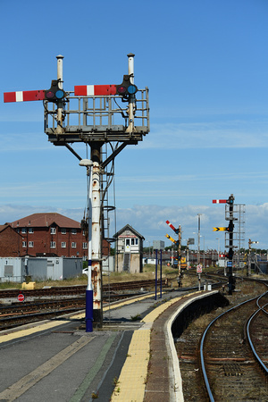 DG276654. Semaphore signals. Blackpool North. 13.7.17