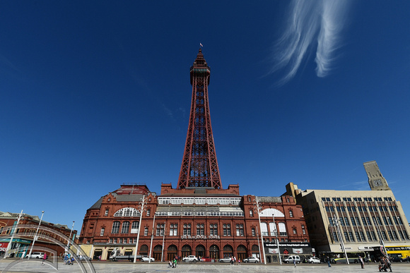 DG276755. The tower. Blackpool. 13.7.17