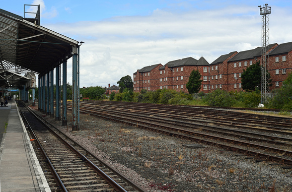 DG276880. potential site of new platforms. Chester. 14.7.17