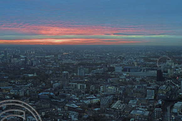 DG286525. The city of London at dusk. 13.11.17