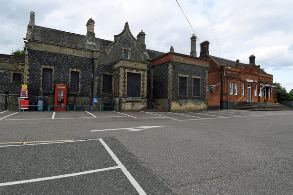 DG351172. Station building. Thetford. 11.6.2021.