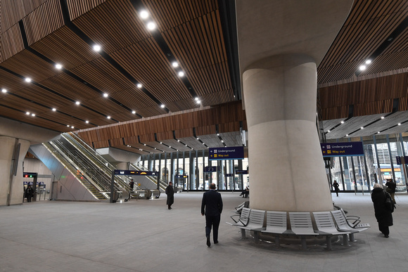 DG288195. Newly opened concourse extension. London Bridge. London. 3.1.18