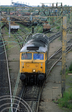 03853. 47478. Shunting the Up sidings. Bescot. 2.6.94
