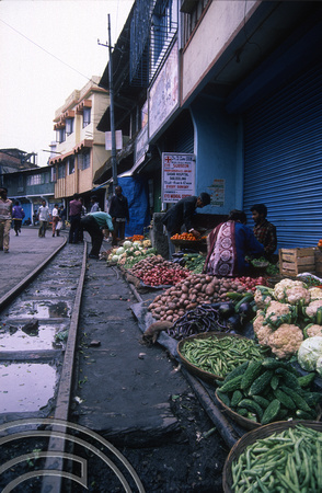 T6960. Selling veg at the trackside. Kurseong. West Bengal. India. 4.4.1998