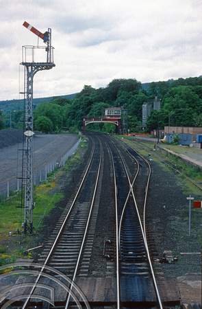 04828. Lattice post bracket signal. Heading for Newcastle. Hexham. 14.6.1995