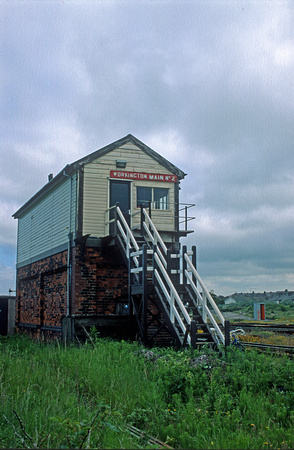 04892. Workington Main No2 signalbox. Workington.16.6.1995