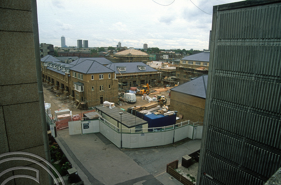 S0275. New build. Lefevre Estate. Tower Hamlets HAT. Bow. East London. 3.9.1997