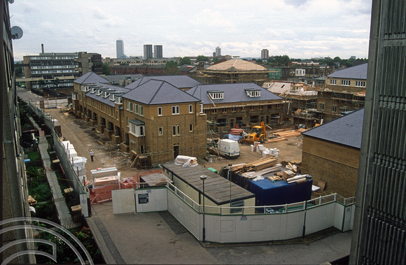 S0274. New build. Lefevre Estate. Tower Hamlets HAT. Bow. East London. 3.9.1997
