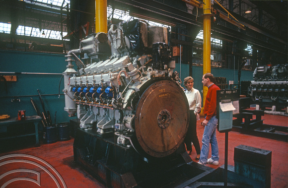 0048. Overhauling diesel engines inside the works. Derby. 16.09.1989.+