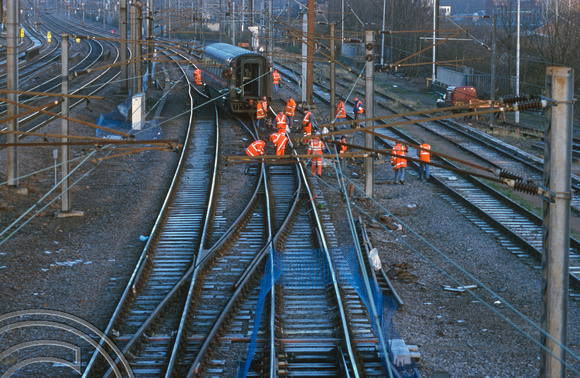 10156. GNER coach derailed. Hornsey. 15.02.2002
