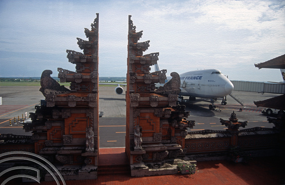 T5213. Traditional gateway at the airport. Denpasar. Indonesia. 14th January 1995.
