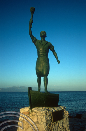 T10221. Statue of local patriot Yiorgos Anemorgiannis. Gaios. Paxos. Ionian Isles. Greece. 22nd September 2000