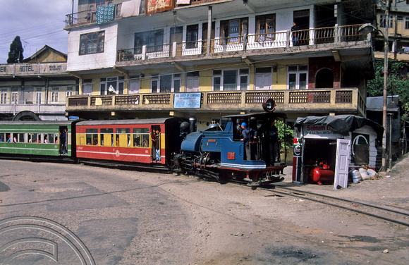 T6905. 780. Darjeeling. West Bengal. India. 2008.