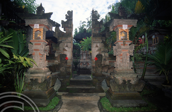 RT0003. Family Shrine. Ubud. Bali. Indonesia. 1992.