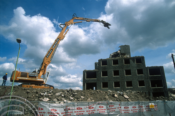 S0270. Demolition of 1-79 Morville St. Tower Hamlets HAT. Bow. East London. 3.9.1997
