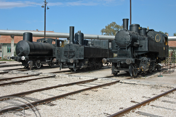 FDG1187. loco line-up. Rail museum. Budapest. Hungary. 30.9.04.