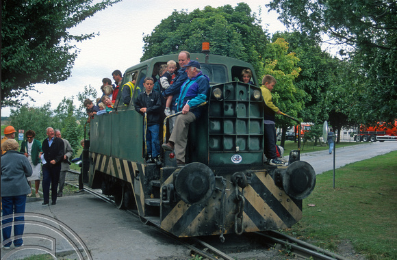 09693. Open day. Barrington cement works. 09.09.2001