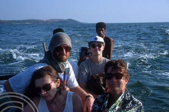 T5622. The gang. Anjuna to Arambol by boat. Goa. India. December 1995