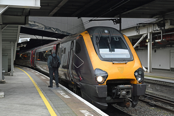 DG432848. 220004.1V48. 0640 Newcastle to Plymouth. Birmingham New St. 12.11.2024.