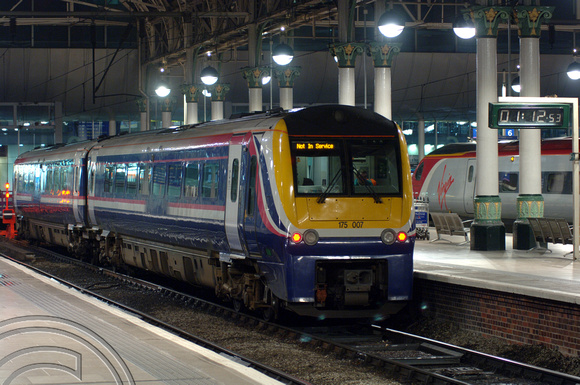 DG05533. 175007. Manchester Piccadilly. 14.3.06.