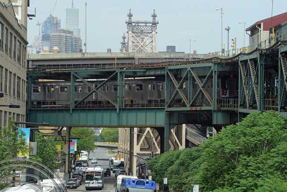 DG297204. R188 train. Queensboro Plaza. Queens. New York. USA. 26.5.18