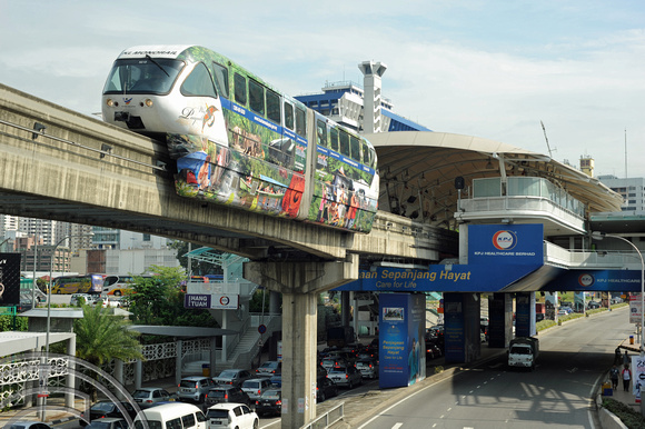 DG100909. Monorail. Hang Tuah. KL. Malaysia. 14.1.12.