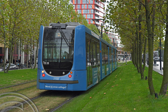 DG381945. Tram 2132. Rotterdam Centraal. Holland. 25.9.2022.