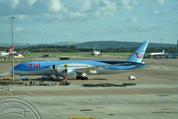 DG382791. G-TUIL. Boeing 787-9 Dreamliner. Manchester Airport. 8.10.2022.