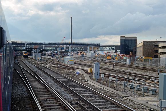 DG126026. Rebuilding Reading station. 27.9.12.