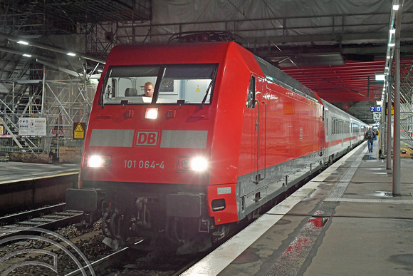 DG379825. 101 064. Berlin Ostbahnhof. Germany. 19.9.2022.