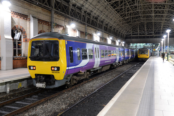 DG127825. 323230. Manchester Piccadilly. 13.10.12.