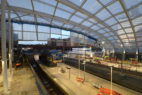 DG215157. New roof & tram platforms. Manchester Victoria. 26.5.15