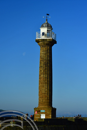 DG383880. Lighthouse on the the breakwater. Whitby. North Yorkshire. 13.11.2022.