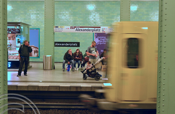 DG381650. U5 line. Alexanderplatz station. Berlin. Germany. 23.9.2022.