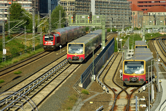DG381206. 147 003. S-Bahn's Warschauer Straße. Berlin. Germany. 23.09.2022.