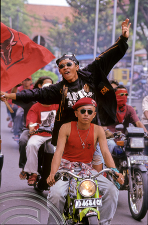T8335. Megawati supporters. Yogyakarta. Java. Indonesia.