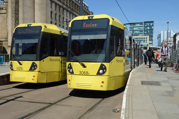 DG215814. Trams 3029 & 3068. St Peter's Square. Manchester. 11.6.15