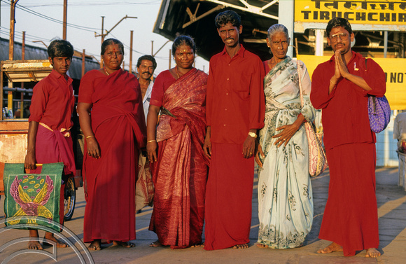 T06563. Pilgrims. Trichy. TN. India. 1998.