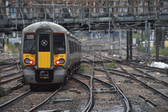 DG385034. 387140. Paddington. 28.11.2022.