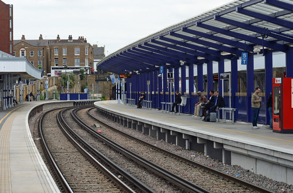 DG216738. New platform. Gravesend. 23.6.15.