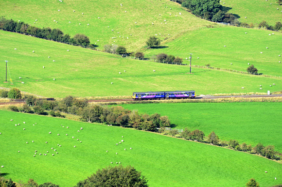 DG192557. Northern Class 142. Edale. 7.9.14.