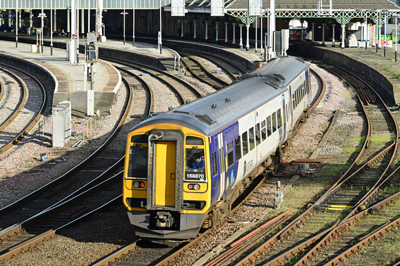 DG429770. 158870. 2K20. 1416 Halifax to Hull. Hull. 3.10.2024.