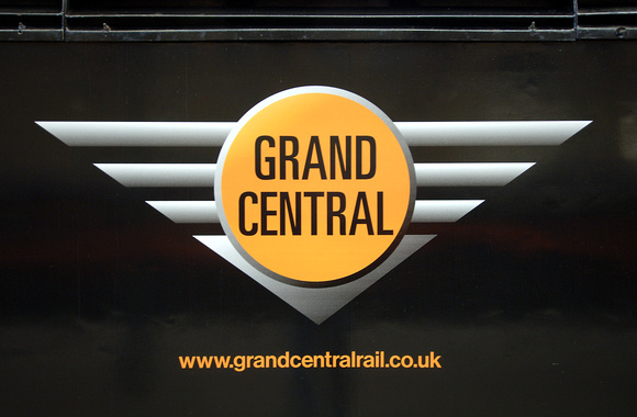 DG13249. Grand Central logo. Kings Cross. 9.11.07.