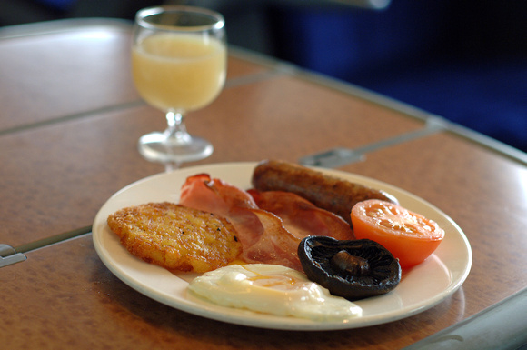 DG10749. Virgin trains breakfast. 22.6.07.
